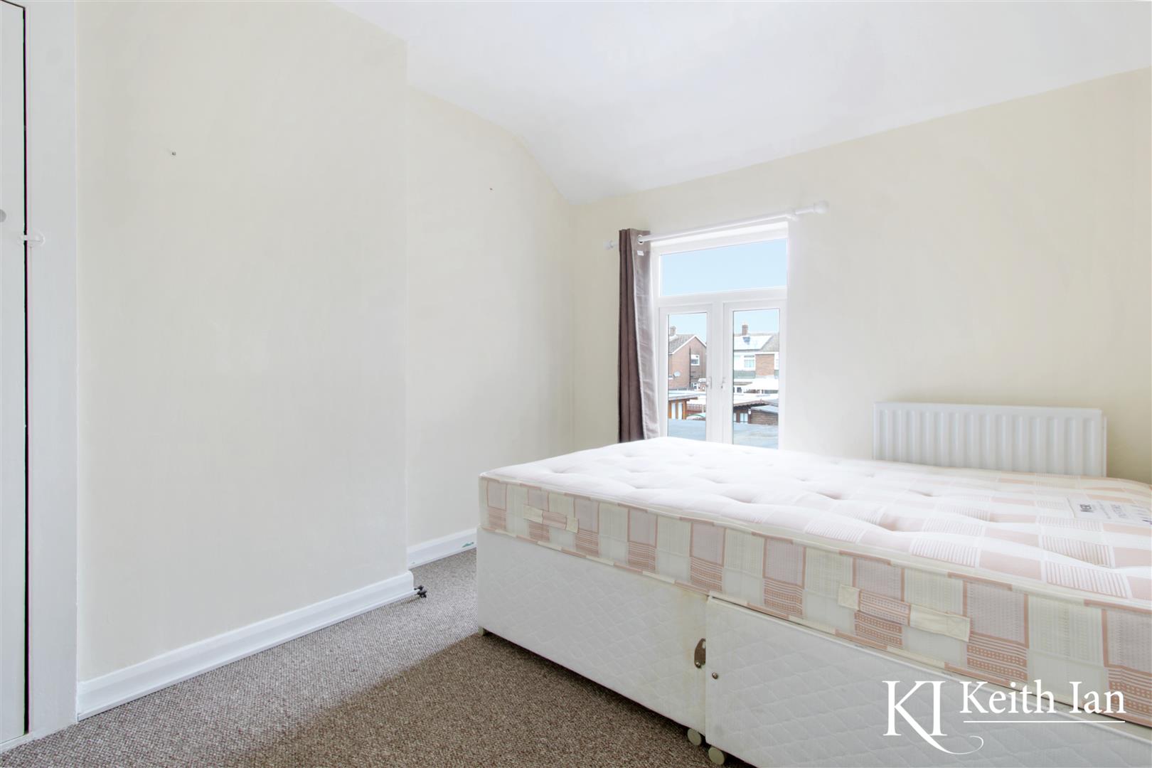 Windmill Lane, Cheshunt Keith Ian